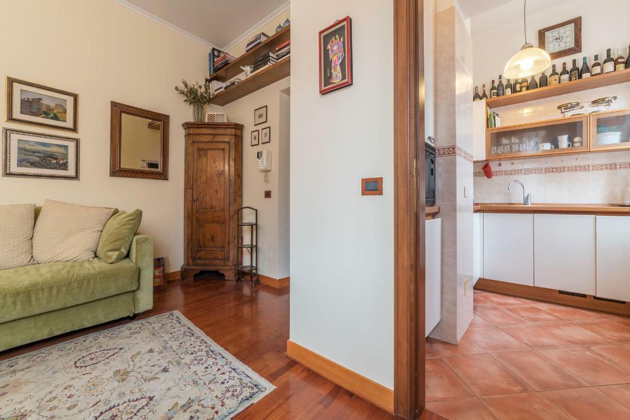 Domus Aurea & Colosseo Sweet Flat Рим Екстер'єр фото