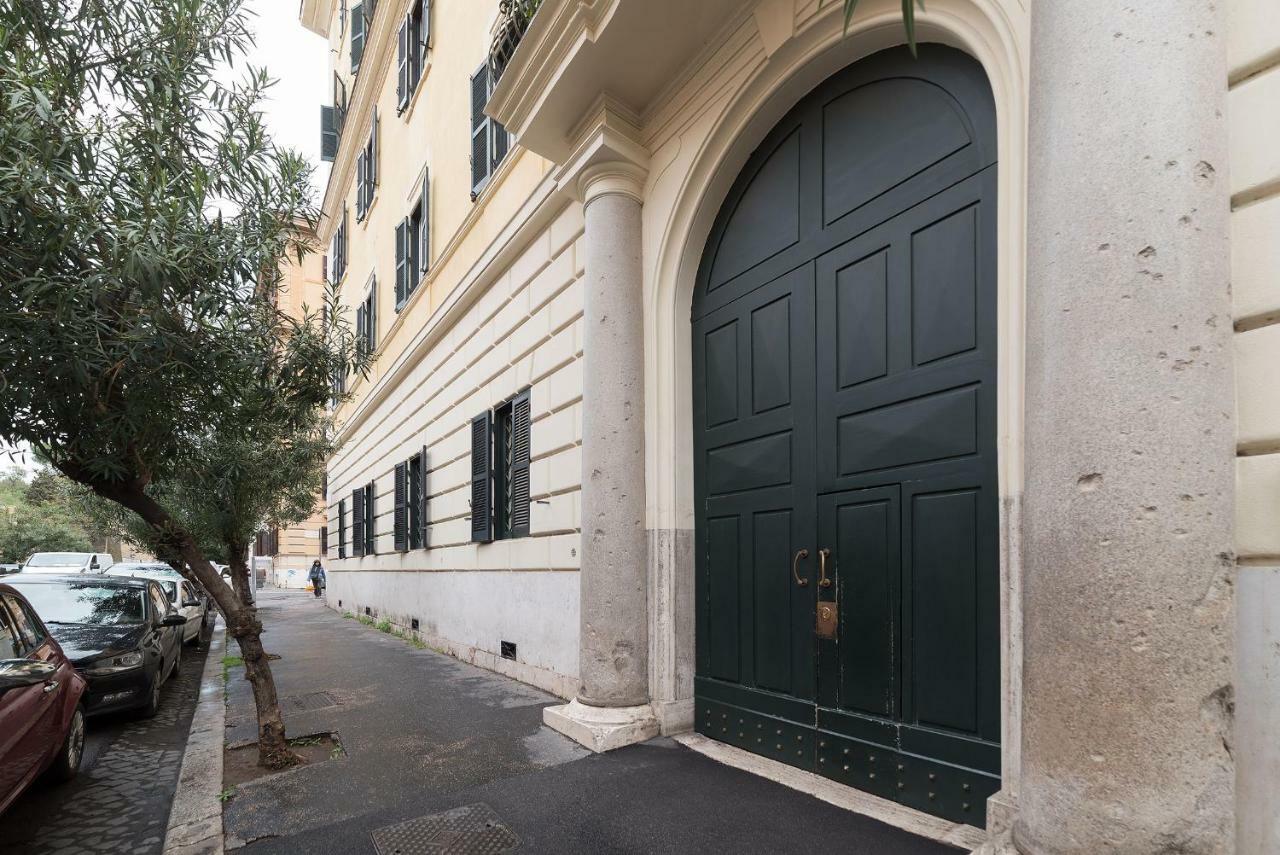 Domus Aurea & Colosseo Sweet Flat Рим Екстер'єр фото