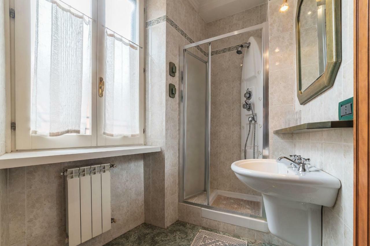 Domus Aurea & Colosseo Sweet Flat Рим Екстер'єр фото